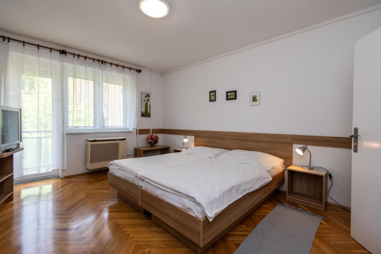 Kis Janos Apartman Sopron Extérieur photo